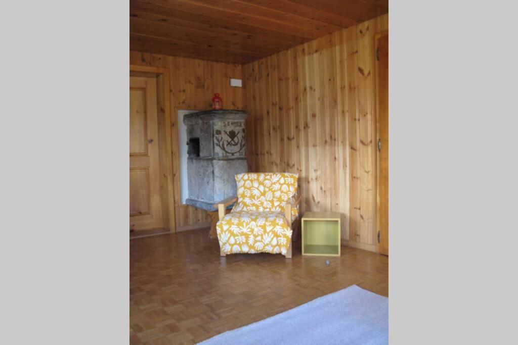 Alpia 26 - Zwei Zimmerwohnung In Traditionellem Walliser Haus Gasenried Dış mekan fotoğraf